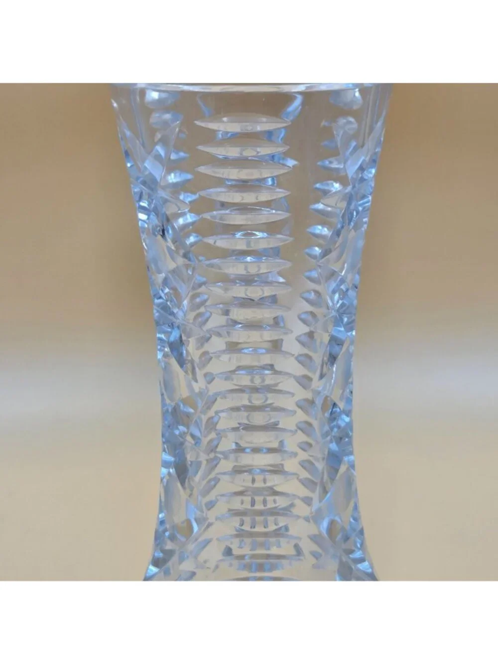 Vintage Criss Cross Cut Clear Glass Bud Vase Starburst Floral Display - Picture 6 of 6